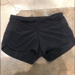 Lululemon 2.5” Shorts